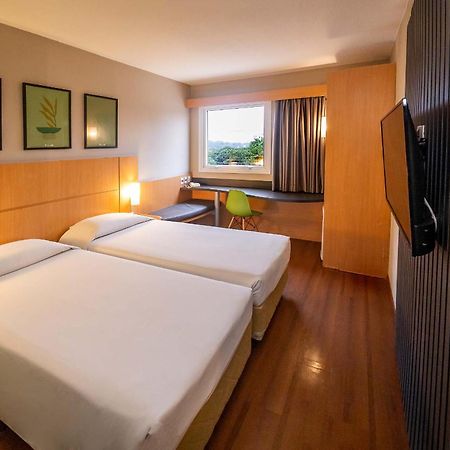 Hus Hotel Dourados Ngoại thất bức ảnh