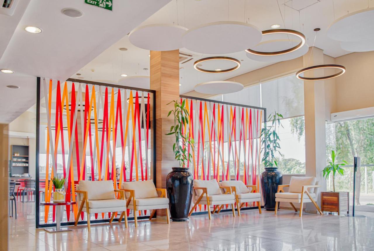 Hus Hotel Dourados Ngoại thất bức ảnh