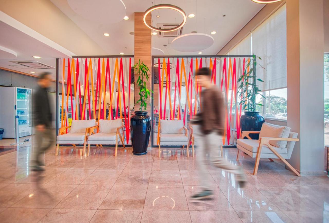 Hus Hotel Dourados Ngoại thất bức ảnh