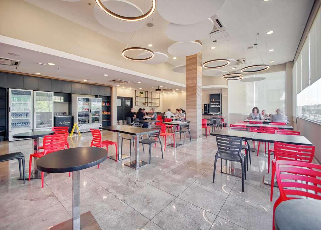 Hus Hotel Dourados Nhà hàng bức ảnh