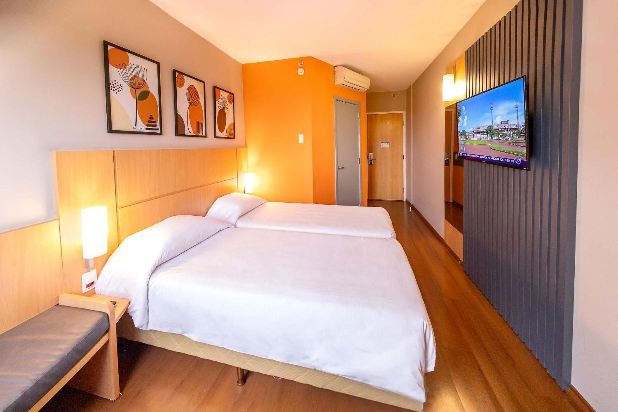 Hus Hotel Dourados Ngoại thất bức ảnh